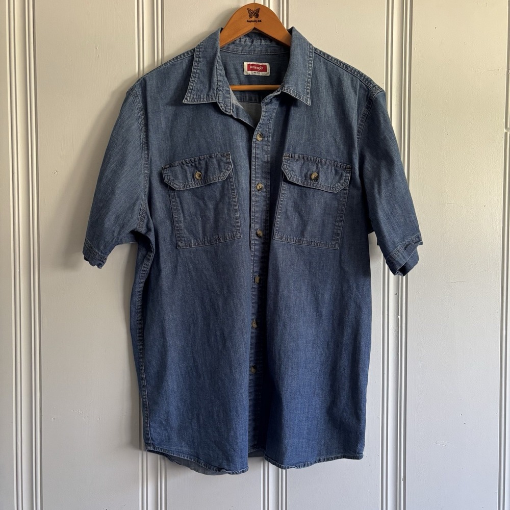 Wrangler Men's Blue Denim Short Sleeve Button-Up Shirt Large Cotton Casual